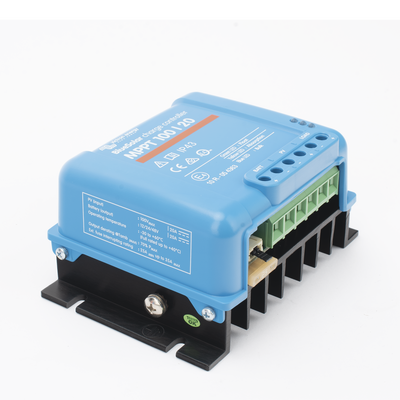 Controlador de Carga Solar MPPT / 20 A / 12/24/48 Vcc Automático / Eficiencia 98% / Rango -30°C a 60°C (-22°F a 140°F) / VE.Direct