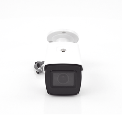 Cámara Bala TURBOHD / 8 Megapixel 4K / Lente Motorizado 2.7-13.5 mm / IR EXIR 80 m (262.5 ft) / IP67 / dWDR / Multiformato TVI-AHD-CVI-CVBS