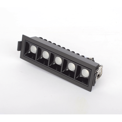 Reflector LED Lineal Empotrable / Luz Fría 6000 K / 10 W / 750 lúmenes / Haz 45° / IP20 / Vida útil 50000 hrs