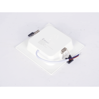 Spot LED Empotrable Cuadrado / 6 W / 420 lúmenes / Luz Fría 6000 K / Ángulo 120° / 25000 hrs / IP20 / 110 VCA