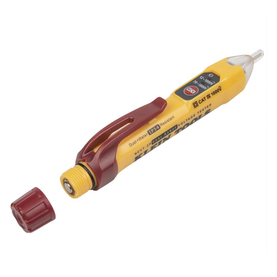 Detector de Voltaje sin Contacto / Rango Dual 12-1000 VCA / Indicadores Visuales y Audibles / CAT IV 1000 V / Apagado Automático / IP54