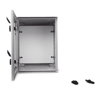 Gabinete de Poliéster IP65 / Puerta Transparente / 300 x 400 x 200 mm / Placa Trasera Incluida / Carga Máxima 30 kg