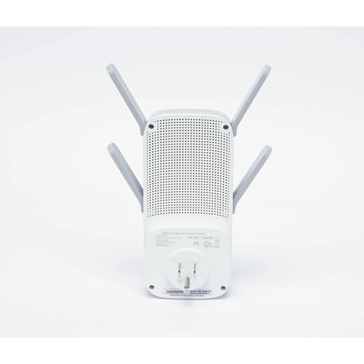 Extensor WiFi AC / 2600 Mbps / Doble banda 2.4 GHz y 5 GHz / Puerto Gigabit / 4 antenas externas