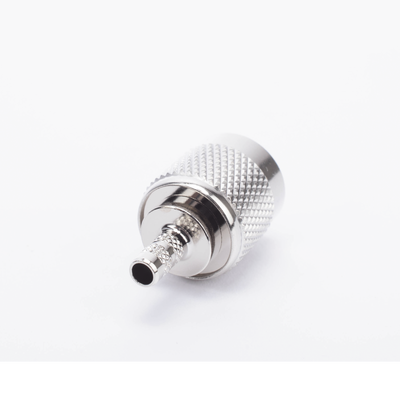 Conector TNC Macho / Anillo plegable / RG-174/U, Belden 8216 / Cuerpo bronce niquelado / Contacto oro