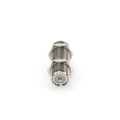 Adaptador Pasamuros / Doble UHF Hembra SO-239 / Montaje Chasis / Cuerpo Niquelado / Contacto Plateado