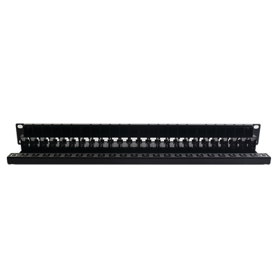 Patch Panel UTP de 24 Puertos / Categoría 6 / Plano / 1UR / Precargado con Jacks Z-MAX / Acero 18 Gauge