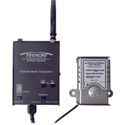 Intercomunicador Inalámbrico UHF / Alcance 2 km (1.2 mi) / 2 Watts / 10 Canales / Espaciado 12.5 kHz / Bocina 1000 mW