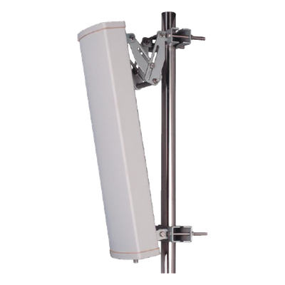 Antena Sectorial Multi Banda / 15 dBi / 698-960 / 1710-2700 MHz / 100 W / Polarización Vertical / Interior y Exterior