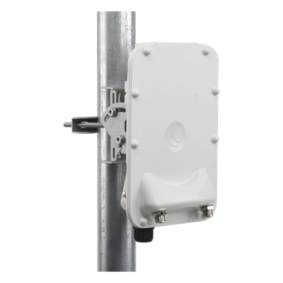 Radio Point-to-Point / Hasta 1.36 Gbps / 4.91-6.2 GHz / 802.11ac Wave 2 MU-MIMO 4x4 / Conectorizado / +80 km / IP66/67