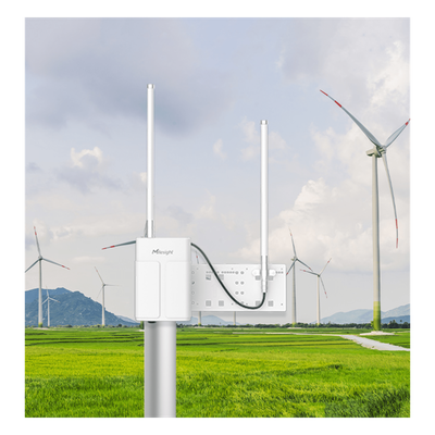 Gateway LoRaWAN para Exterior / 8 Canales / IP67 / 4G LTE / GNSS / PoE / Alcance 15 km (49,212.6 ft) / para BMS con BACnet y Modbus