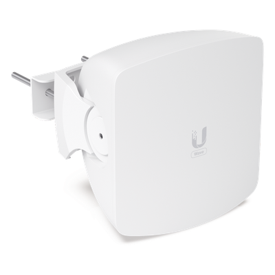 Punto de Acceso PtMP / 60 GHz + 5 GHz / 5.4 Gbps / Cobertura Sectorial 30° / Alcance 8 km (26,246.7 ft) / 31 Clientes / SFP+ 10G