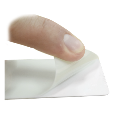 Tarjetas PVC Adhesivas / CR80 85.6 x 54 mm / Espesor 10 mil / Impresión Unilateral / Paquete 500 pzas