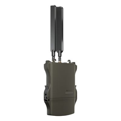 Radio Conectorizado Wi-Fi 6 / Dual Band 2x2 / Puerto SFP+ 2.5G / IP66 / Ranura miniPCIe Libre / ARM 64-bit Dual Core