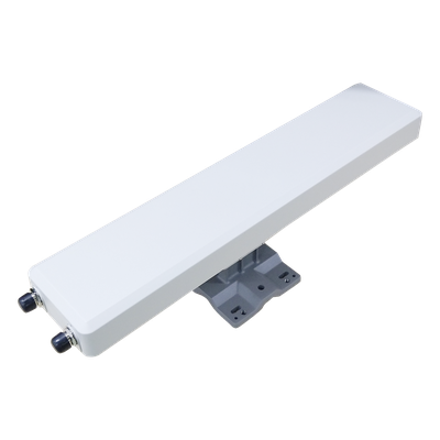 Antena Sectorial / 2.4 GHz / 14 dBi / Haz 70° / Polarización Dual Slant ±45° / Resistencia Viento 216 km/h (134 mph)