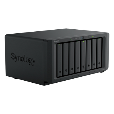 NAS Empresarial / 8 Bahías / AMD Ryzen V1500B / 8 GB DDR4 ECC / 2 Puertos 2.5GbE / Expansión 10GbE/25GbE / Caché M.2 NVMe / Lectura 2,239 MB/s
