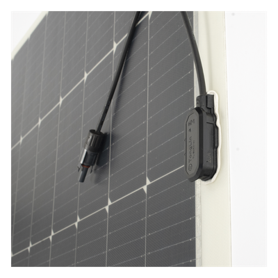 Módulo Solar Flexible / 520 W / 22.8% Eficiencia / IP68 / Radio Curvatura 0.5 m (1.64 ft) / Resistencia 5400 Pa