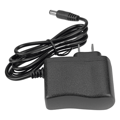 Fuente de Poder Regulada / 5 Vcc / 1 A / Entrada 100-240 Vca / Conector 5.5 x 2.1 mm / Operación 0°C a +40°C