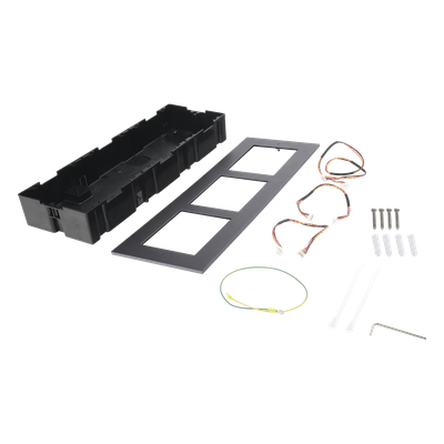 Marco de Instalación Empotrado / 3 Espacios para Módulos de Videoportero / Tapa de Aluminio / Rango Térmico -40°C a +60°C / IP Resistente a Humedad 10%-95%