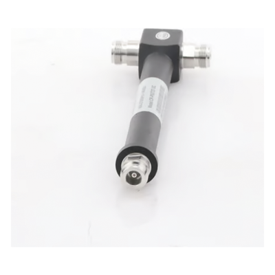 Divisor de Potencia RF / 2 Vías / 698-2700 MHz / 200 W / Conectores N Hembra / VSWR 1.25