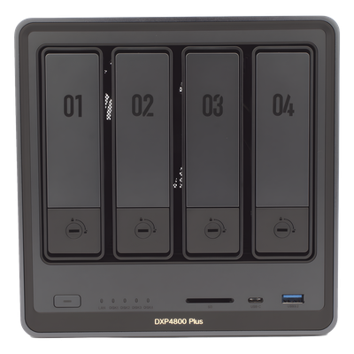 NAS 4 Bahías / Intel Pentium Gold 8505 5 Núcleos / 10GbE + 2.5GbE / DDR5 8GB Expandible a 64GB / PCIe 4.0 M.2 NVMe / USB 3.2 Gen 2 / HDMI 4K
