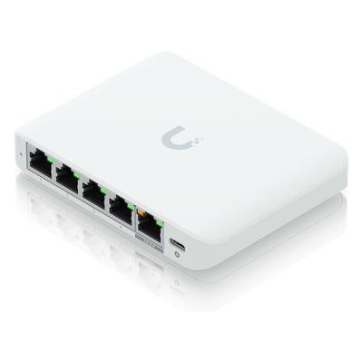 Switch administrable / 5 puertos 2.5G / PoE o USB-C / 25 Gbps / Compacto 4.6 x 3.5 x 0.8'