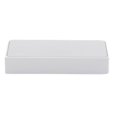 Switch de escritorio / 8 puertos / 10/100 Mbps / Auto-MDI/MDIX / Green Ethernet / 5.3x3.1x0.9 in