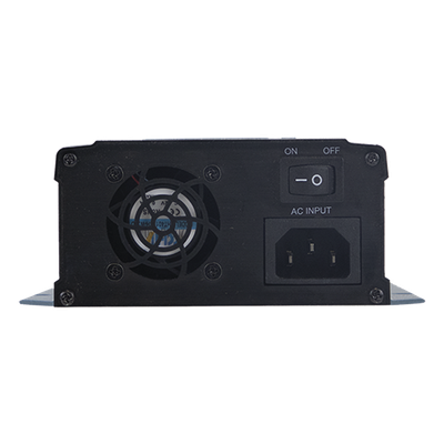 Cargador de Baterías / 24V / 13.5A / Bancos 45 a 155 Ah / Protocolo CANbus / Compensación de Temperatura / -30°C a +70°C