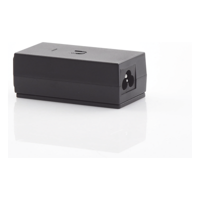 Adaptador PoE / 24 VDC 0.5 A / Puerto Gigabit 10/100/1000 Mbps / Protección ESD / 0 a 40 °C (32 a 104 °F)
