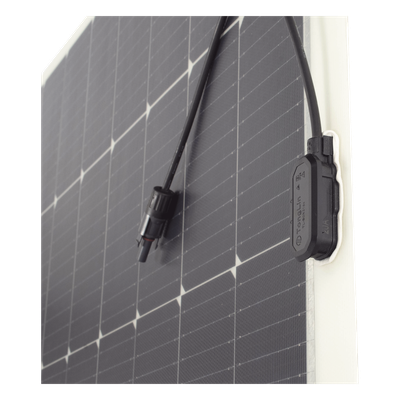 Módulo Solar Flexible / 520 W / 22.8% Eficiencia / IP68 / Radio Curvatura 0.5 m (1.64 ft) / Resistencia 5400 Pa