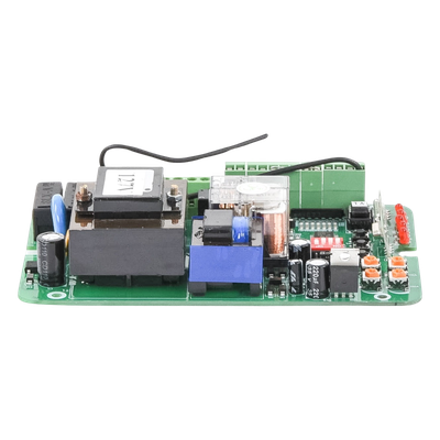 Tarjeta Controladora / 8 Canales Simultáneos / Procesador Integrado / Diseño Compacto / Control de Motor en Tiempo Real