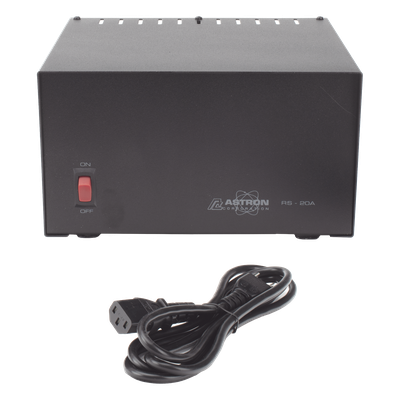 Fuente de Poder Lineal / 13.8 VCC / 16 A Continuos / 20 A Máximo / 115 VCA Entrada / 0.76 x 0.44 x 0.86 pies / 18.1 lbs