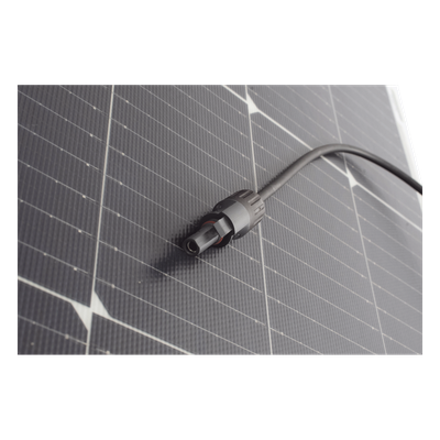 Módulo Solar Flexible / 520 W / 22.8% Eficiencia / IP68 / Radio Curvatura 0.5 m (1.64 ft) / Resistencia 5400 Pa
